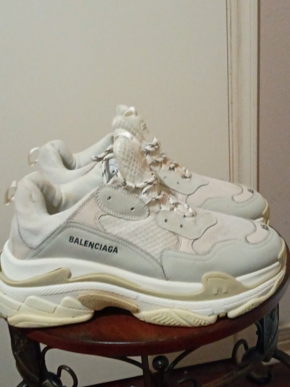Balenciaga Triple S White Beige Men's Low Top Lace Up Athletic Sneakers Size 12